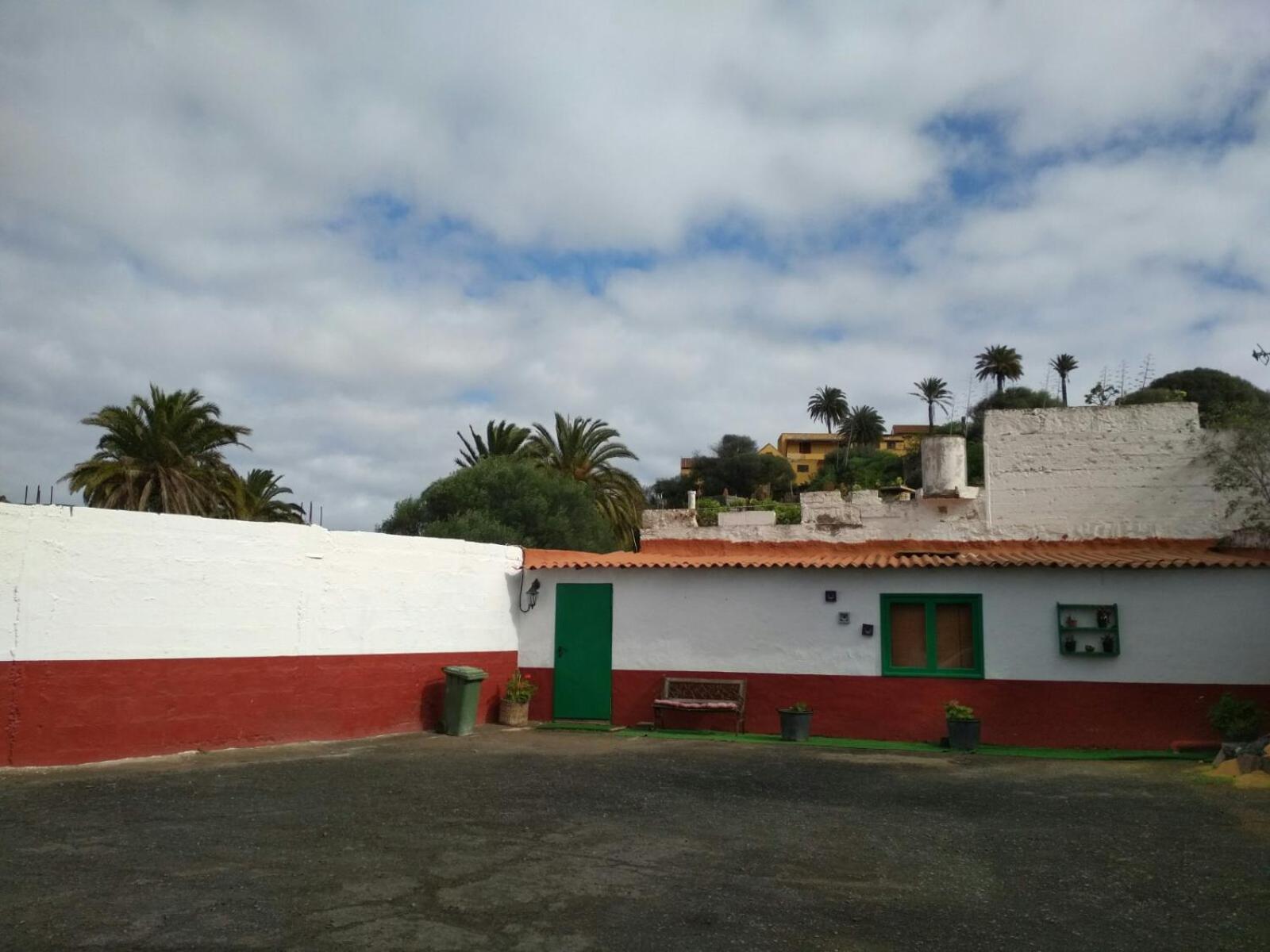 Residencia Los Conejos - Bike & Motorbike Las Palmas de Gran Canaria Bagian luar foto